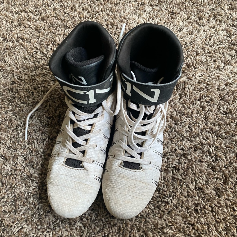 Under Armour C1N cleats 4.5y
